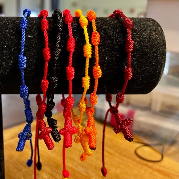 Protection bracelets - Picture 6 of 6